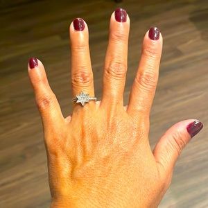 Swarovski clear stones start ring. Gently used. Sterling